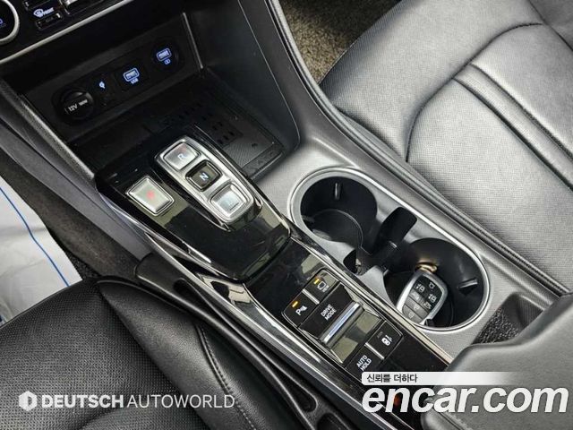 Hyundai Sonata 2022 — photo 9