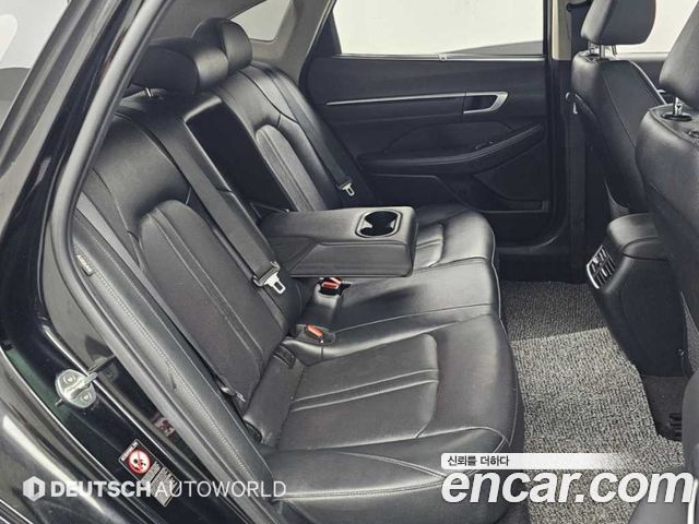 Hyundai Sonata 2022 — photo 12
