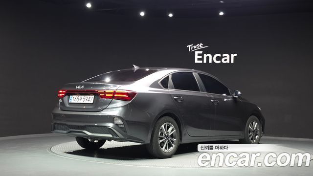 Kia K3 2023 — photo 2