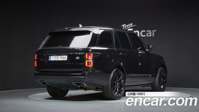 Land Rover Range Rover 2018 — photo 2