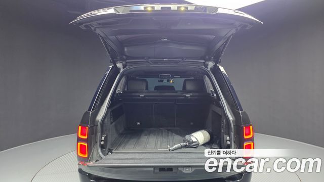 Land Rover Range Rover 2018 — photo 26