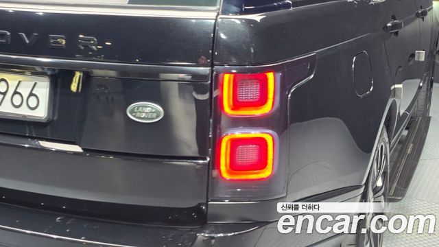 Land Rover Range Rover 2018 — photo 9