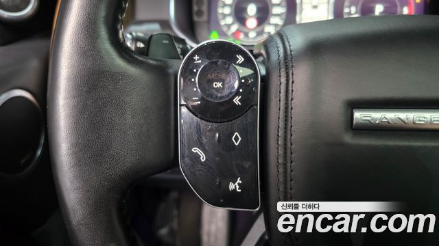 Land Rover Range Rover 2018 — photo 28