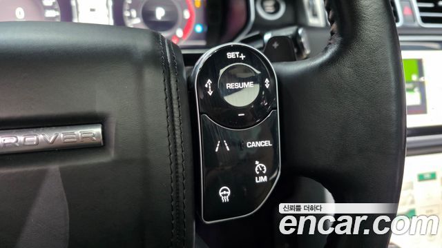 Land Rover Range Rover 2018 — photo 30