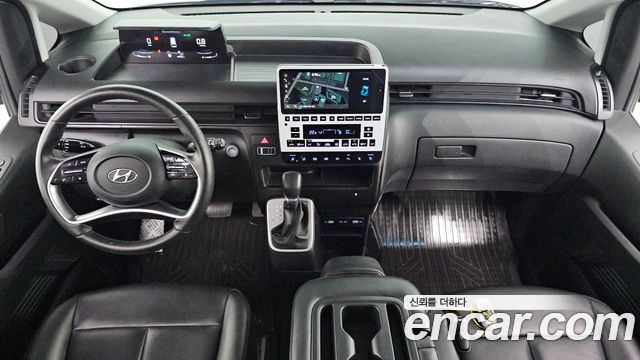 Hyundai Staria 2023 — photo 10