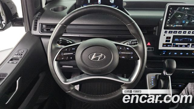 Hyundai Staria 2023 — photo 19