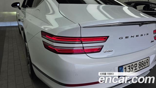 Genesis G80 2022 — photo 9