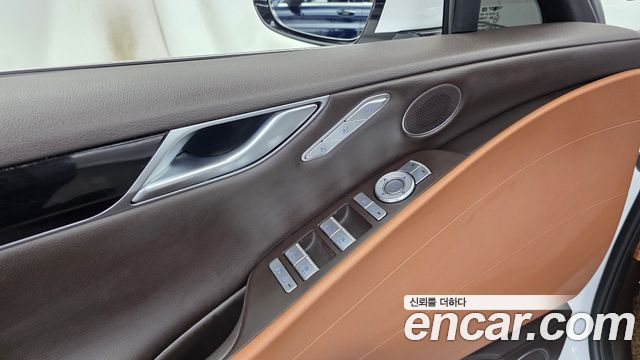 Genesis G80 2022 — photo 29