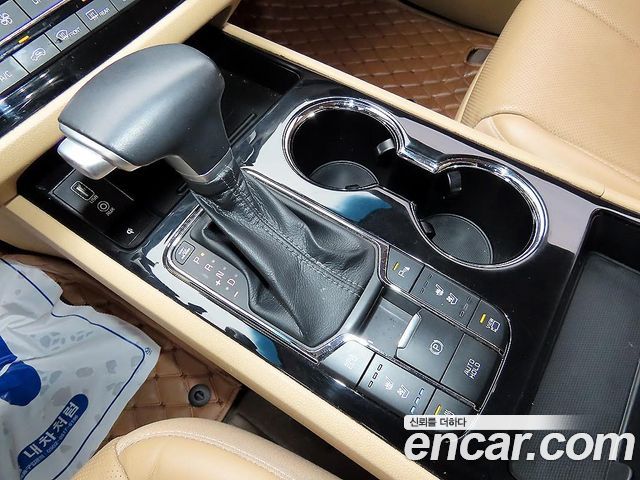 Kia Canival 2020 — photo 9