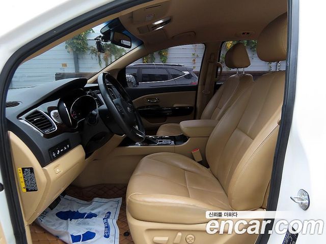 Kia Canival 2020 — photo 11
