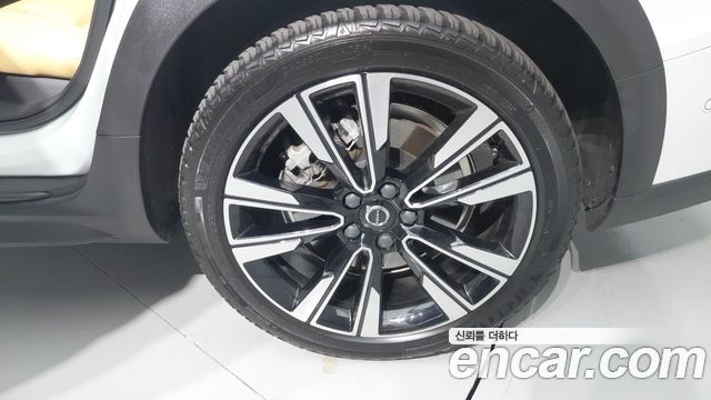 Volvo V60 2024 — photo 5