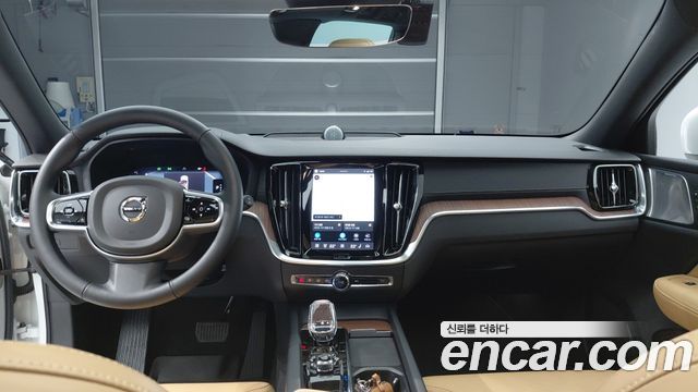 Volvo V60 2024 — photo 7