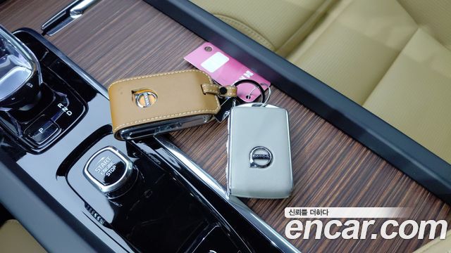Volvo V60 2024 — photo 20