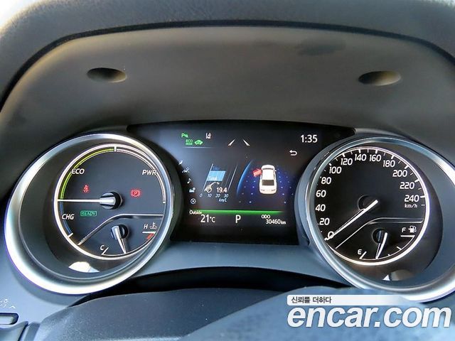Toyota Camry 2021 — photo 8