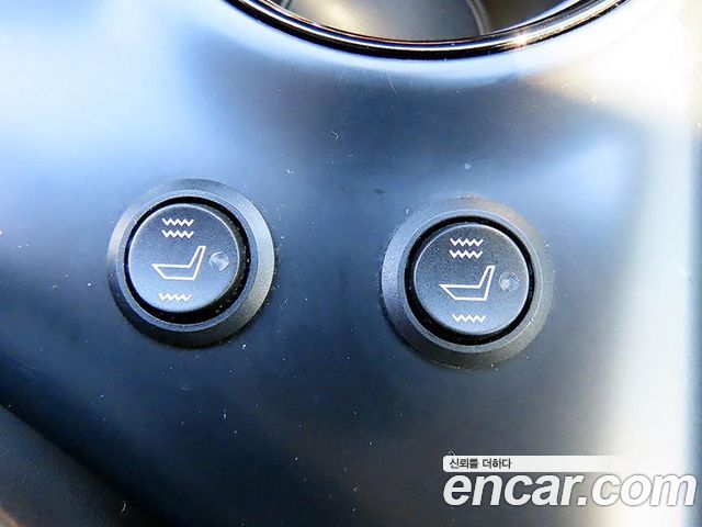 Toyota Camry 2021 — photo 14