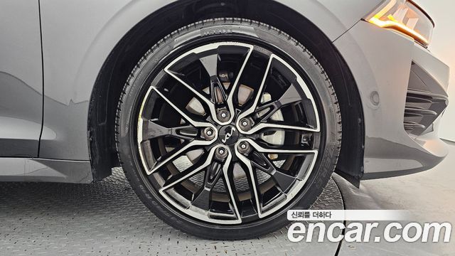 Kia K5 2023 — photo 7