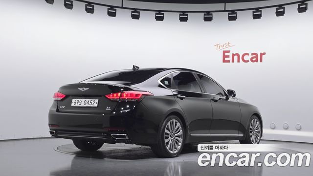 Genesis G80 2017 — photo 2