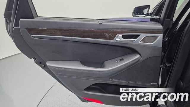 Genesis G80 2017 — photo 15