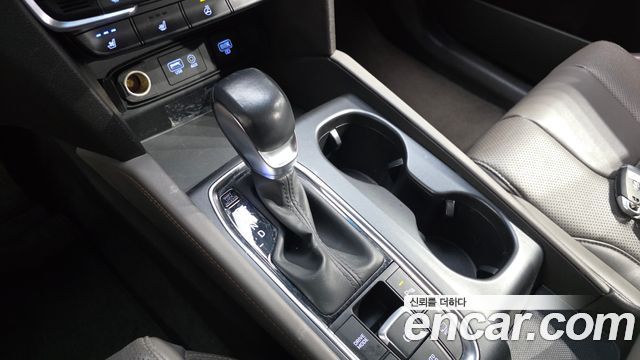 Hyundai Santafe 2019 — photo 12