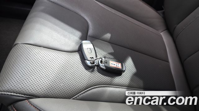Hyundai Santafe 2019 — photo 22