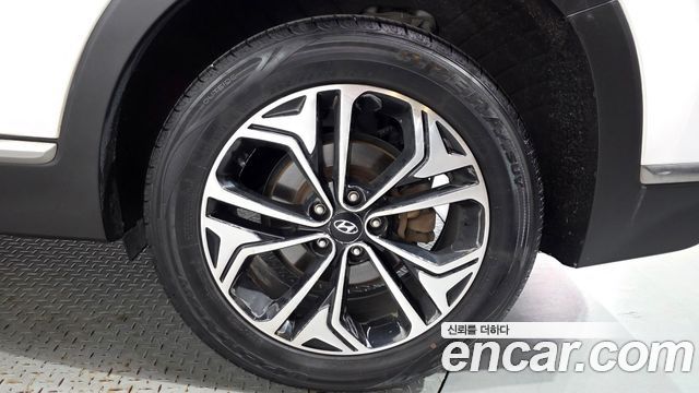 Hyundai Santafe 2019 — photo 7