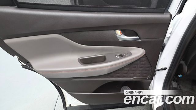 Hyundai Santafe 2019 — photo 15