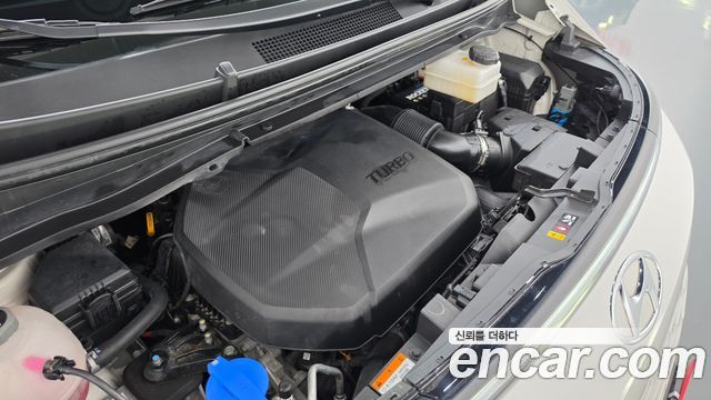 Hyundai Staria 2023 — photo 6