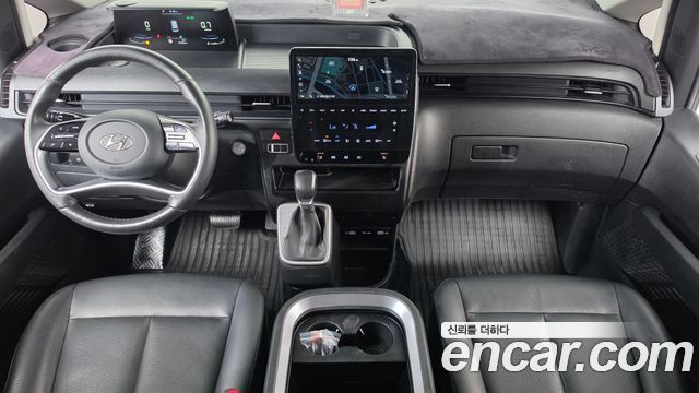 Hyundai Staria 2023 — photo 10