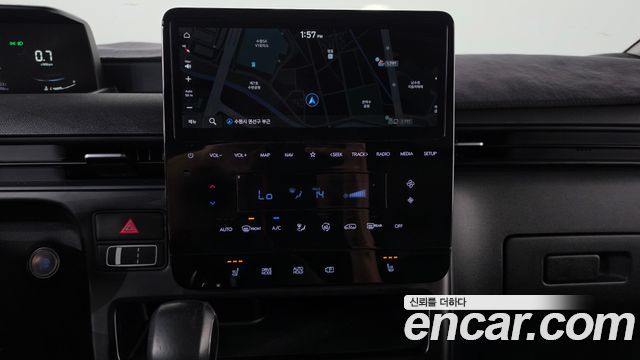 Hyundai Staria 2023 — photo 18