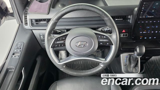 Hyundai Staria 2023 — photo 19