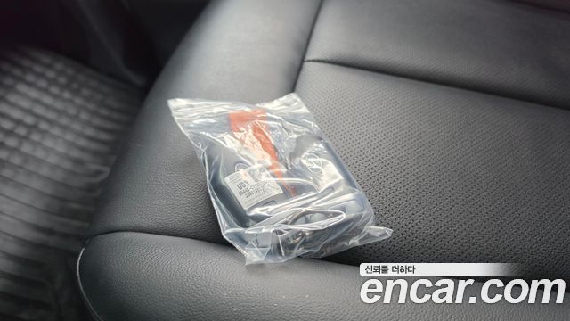 Hyundai Staria 2023 — photo 21
