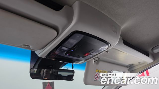 Hyundai Staria 2023 — photo 25