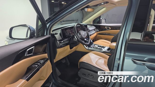 Kia Canival 2021 — photo 10