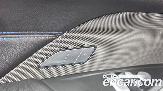 BMW 4-Series 2025 — photo 28