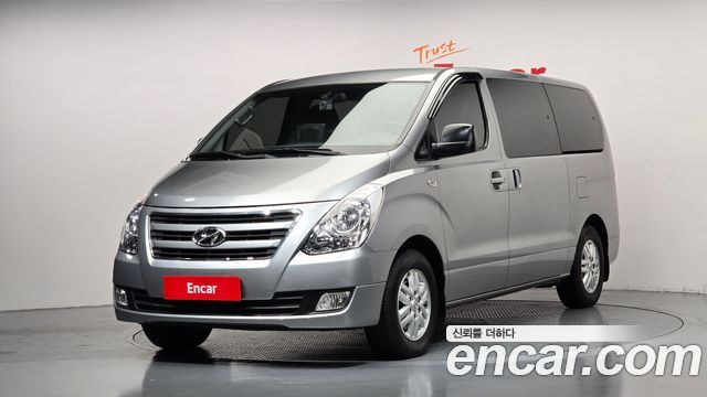 Hyundai Starex 2016 — photo 1