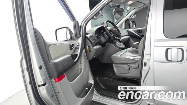 Hyundai Starex 2016 — photo 10