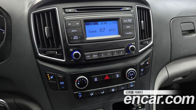 Hyundai Starex 2016 — photo 17