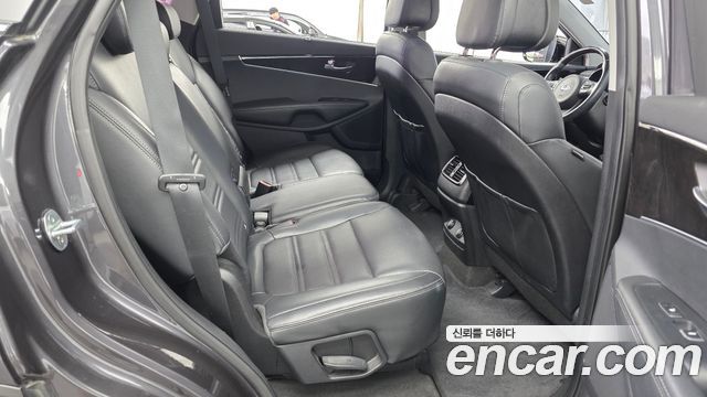 Kia Sorento 2015 — photo 17