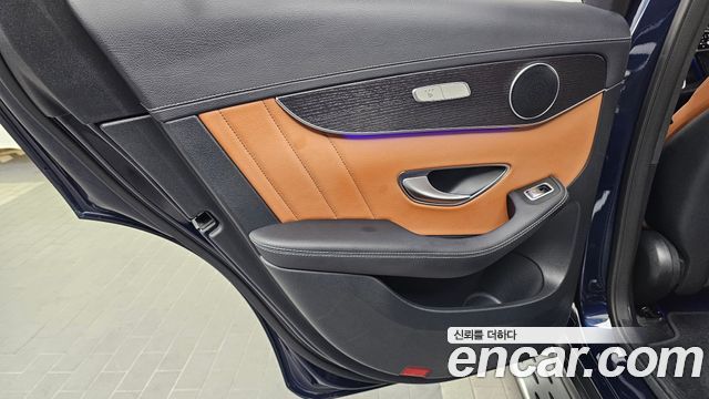 Mercedes-Benz GLC-Class 2021 — photo 15