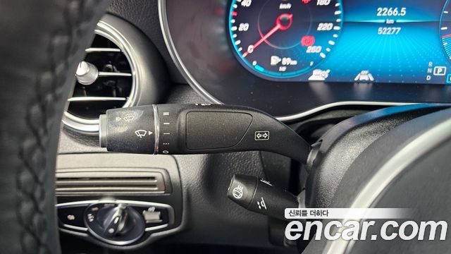 Mercedes-Benz GLC-Class 2021 — photo 28