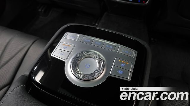 Genesis G80 2022 — photo 27