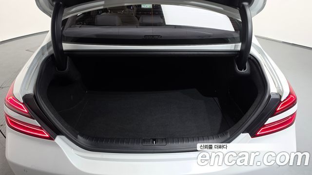 Genesis G70 2021 — photo 22