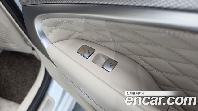 Genesis G70 2021 — photo 24