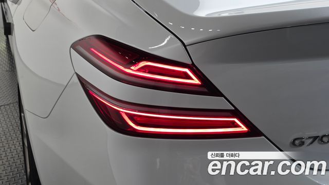 Genesis G70 2021 — photo 9