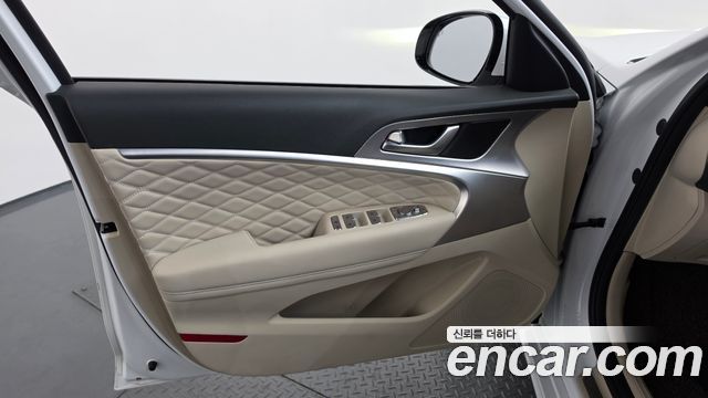 Genesis G70 2021 — photo 14