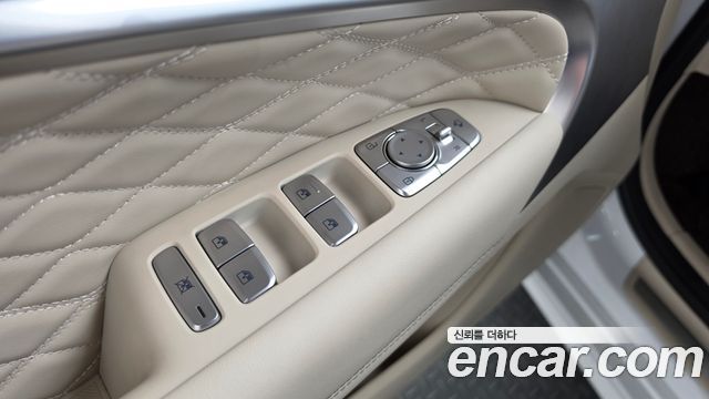Genesis G70 2021 — photo 27