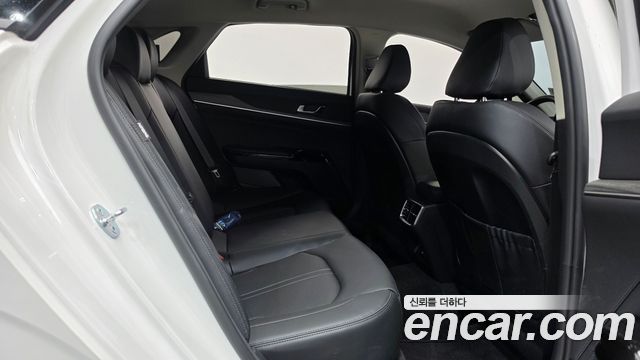Kia K5 2026 — photo 17