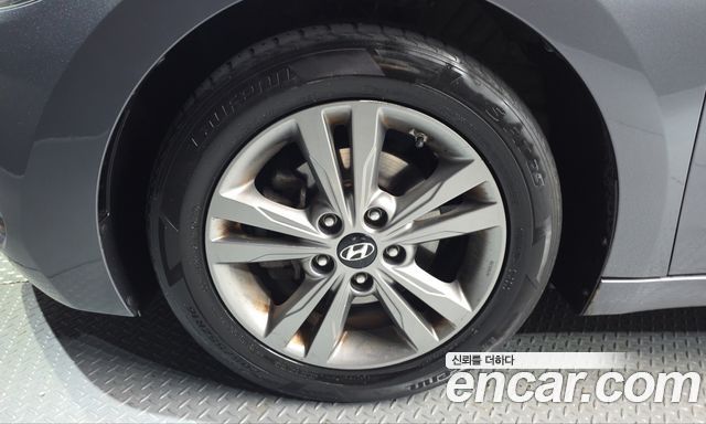 Hyundai AVANTE 2016 — photo 5