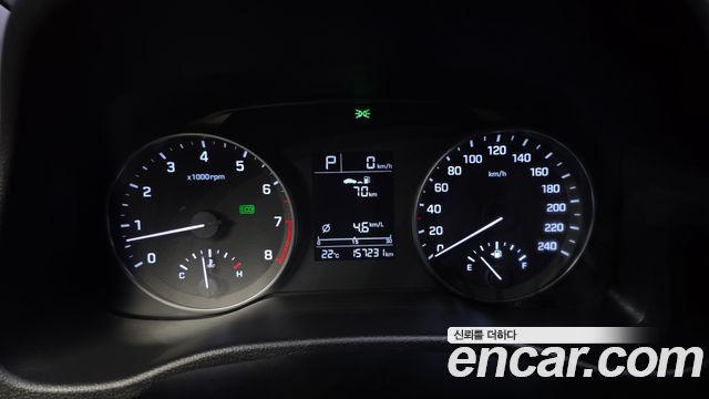 Hyundai AVANTE 2016 — photo 11