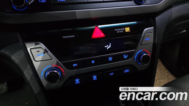 Hyundai AVANTE 2016 — photo 22